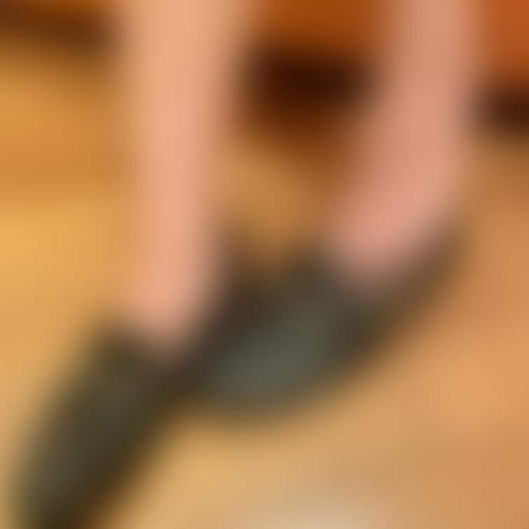 焼肉屋バイトのS級美女JD りこちゃん🐰①
 
 足のサイズ:23cm