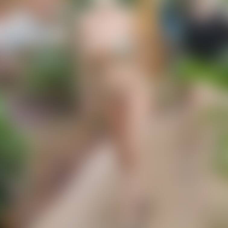 プールに遊びに来たよ～🏖️🌺🌴