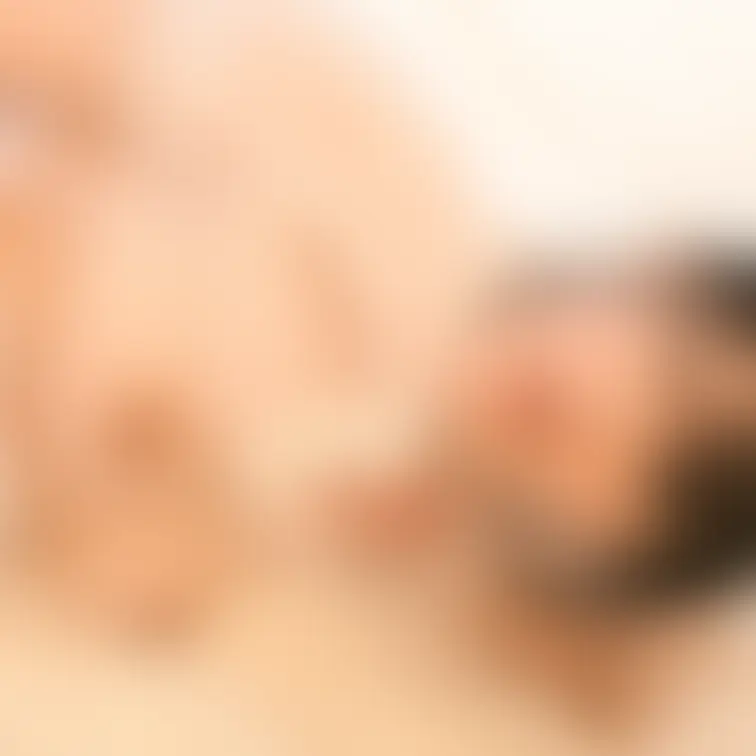 目覚めたらナースが添い寝してておっぱいも出てるっていう意味わからない状況笑