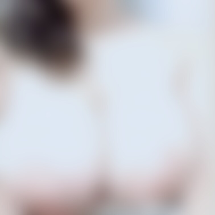 28才Iカップ💖
乳輪デカくて薄め。
外人級のおっぱい。