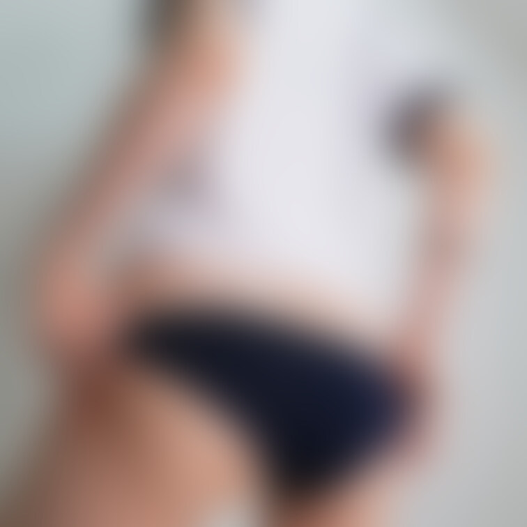 こんにちは✨
か、身体が固すぎます🙃🙃笑
Hello✨
Hmmm, my body is too stiff 🙃🙃