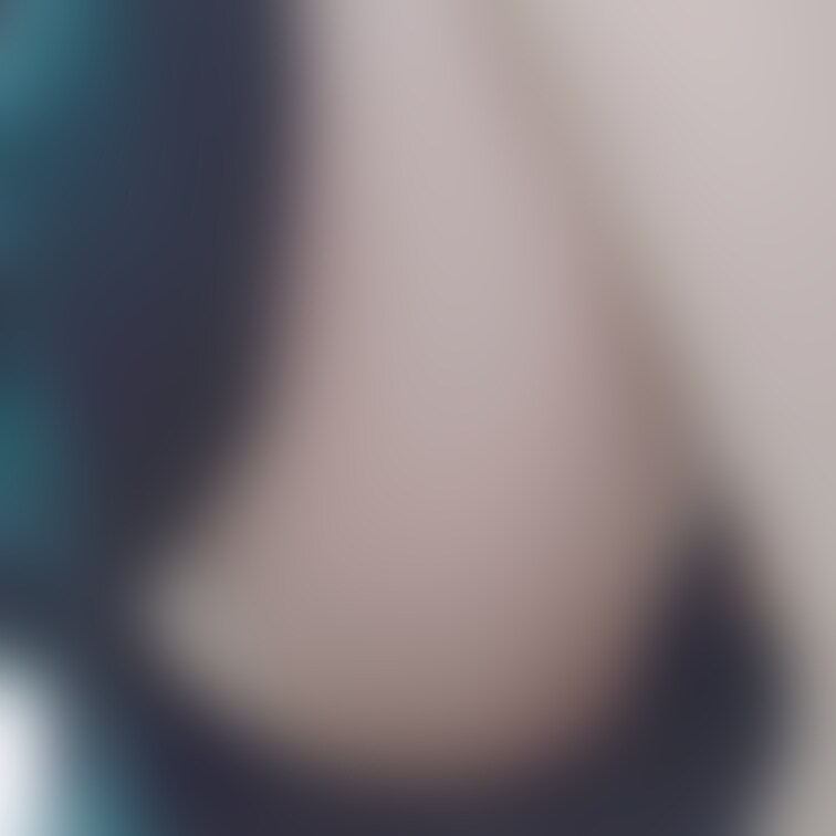 見えそうで見えてる笑