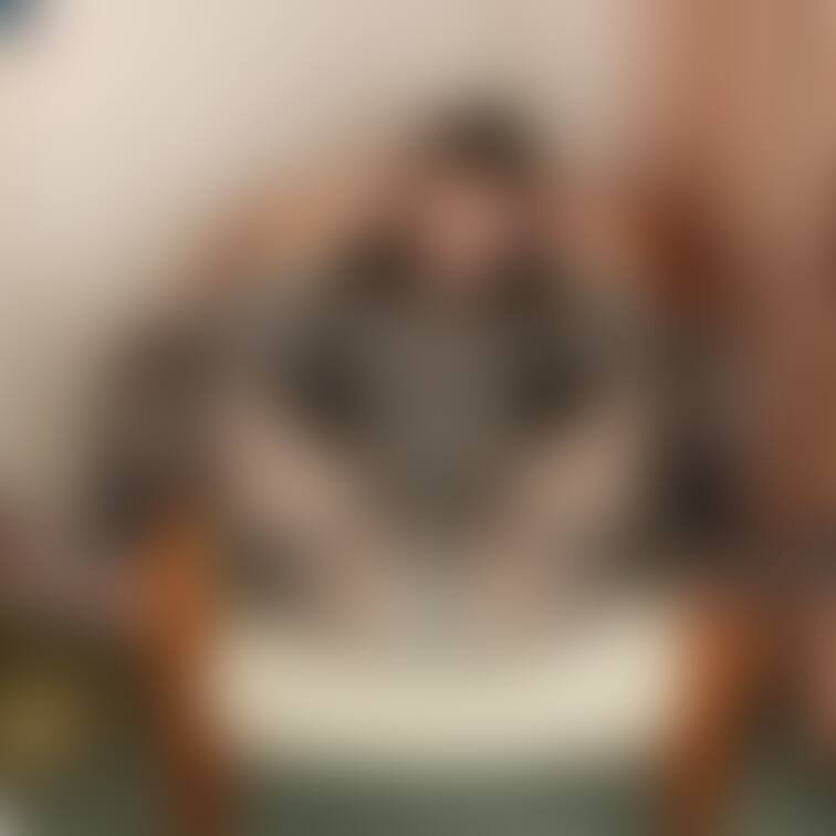 #003 MKちゃん　
「MKちゃんの黒スト」（14/27ページ）

Ekusiad専属元祖放尿クイーンのMKちゃ