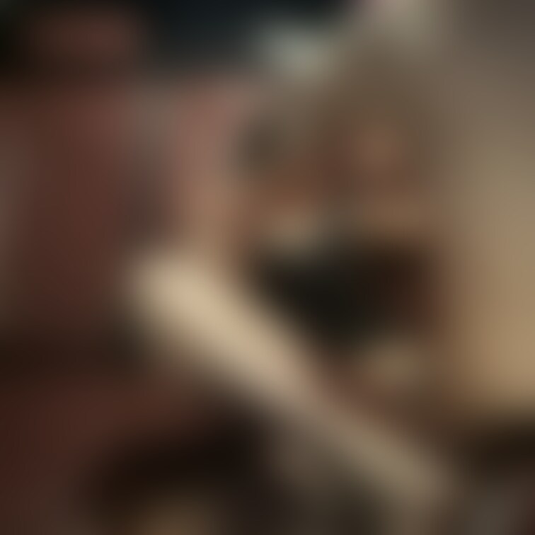 <本日の1枚>
昨夜、ハプバーで散々イカされたYuri。
帰りはハプバーから自宅の近くまで、別の単独さんが車で送迎を