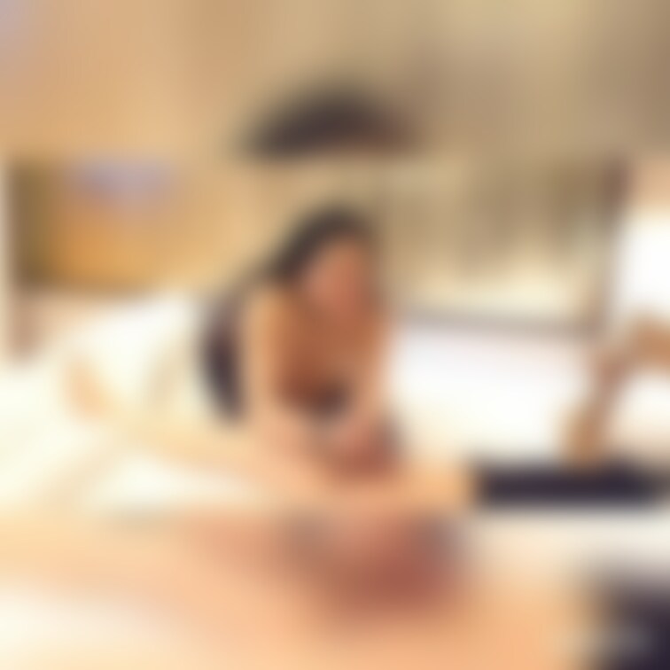 SMプレイで首輪と手錠つけてフェラ&騎乗挿入♡