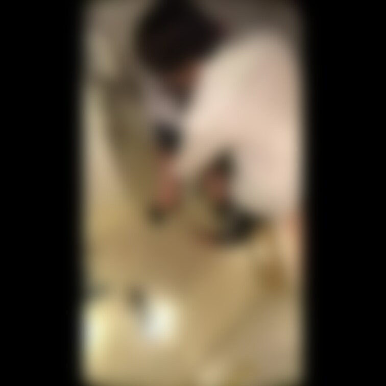 【ファン限定フル動画】🎁

【素人】塾◯師に勉強教えて貰った後にトイ◯で激しくバックで突かれました。