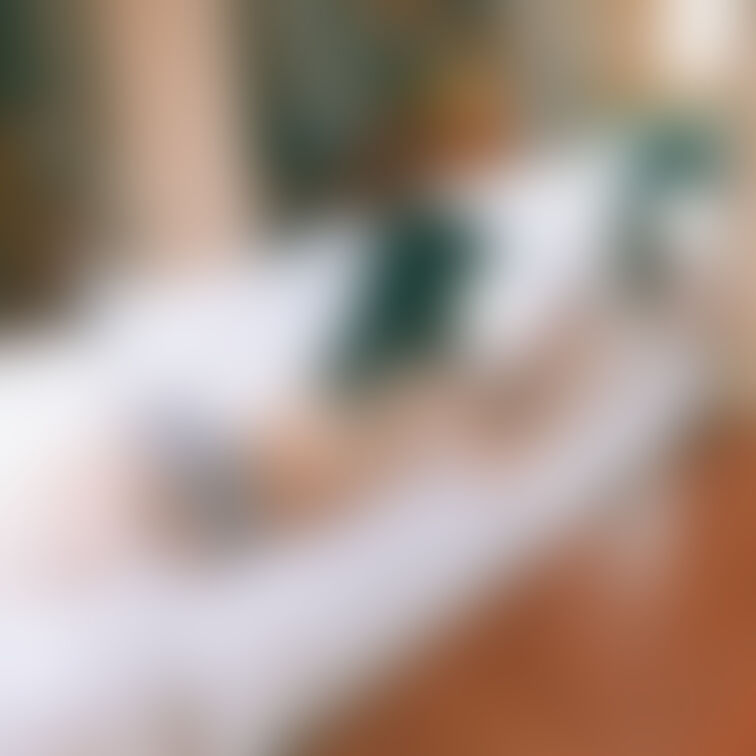 【写真5枚】下着姿、おしり、全身、雰囲気。