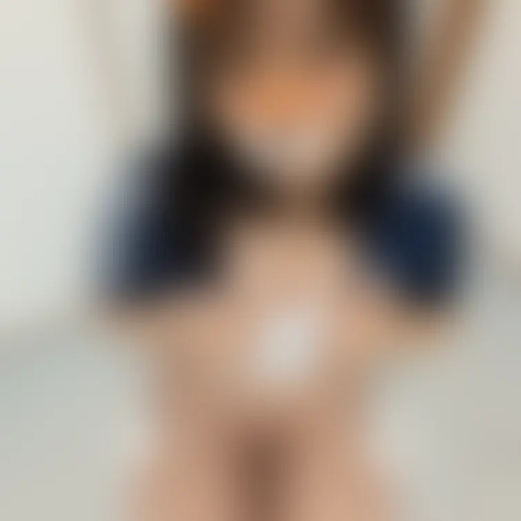 谷間むにっ&おっぱい丸出し&ブルマのおちり🌟
お腹の主張がスゴイ🤰