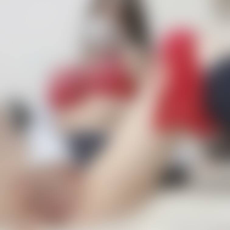 こんばんは❤️
顔有りのこのポーズ恥ずかしすぎる😭
なんかえっちしたくなっちゃった💦

