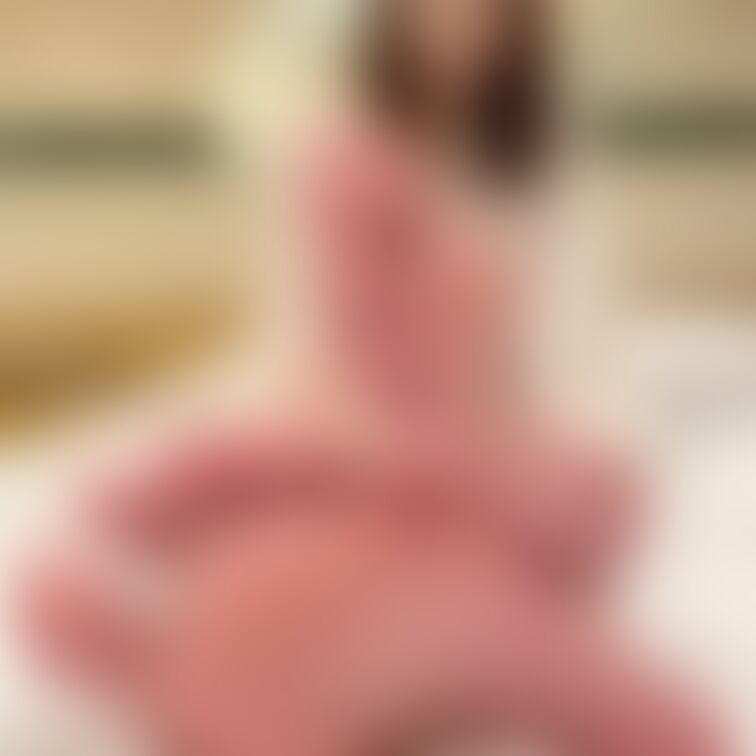 欅○系激かわ裏アカ女子 アリサちゃん🐹③
 
 足のサイズ:24cm