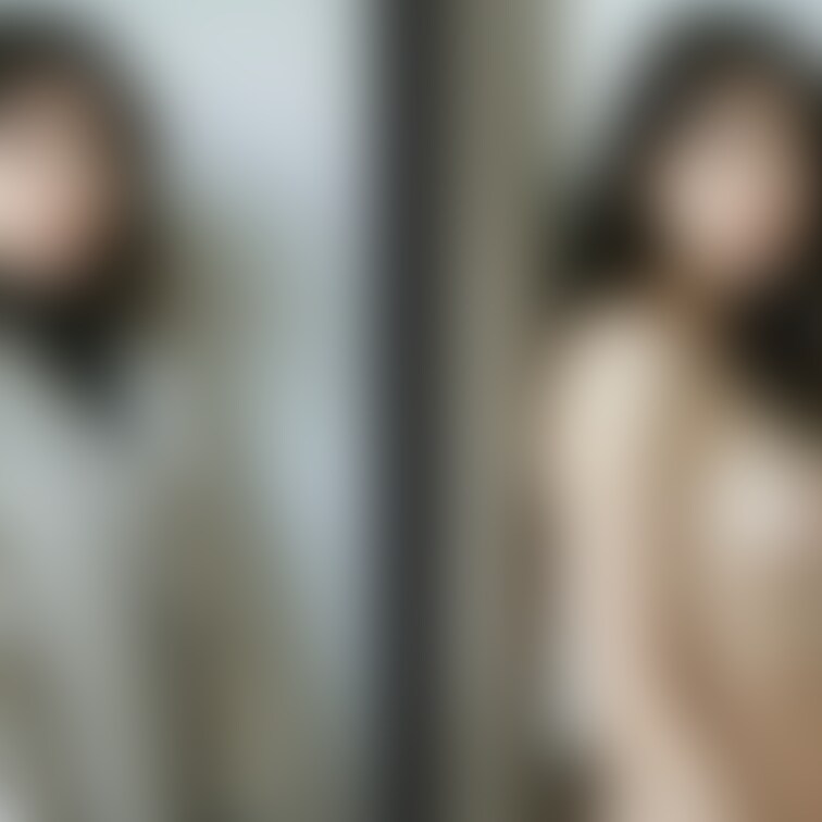 着衣と脱衣を並べた画像です。画像№1051