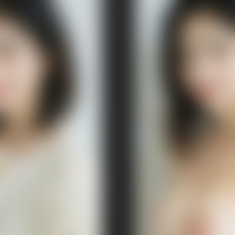 着衣と脱衣を並べた画像です。画像№482
