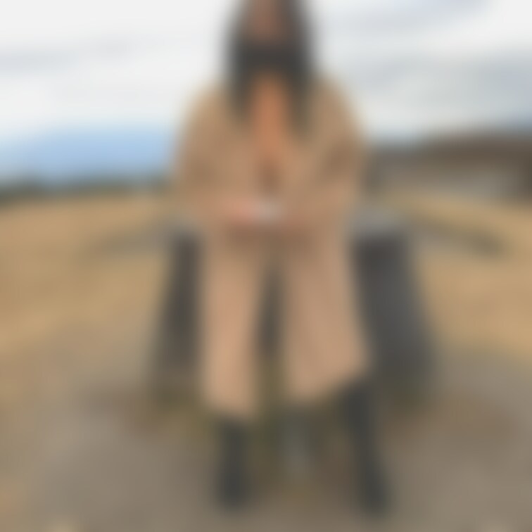 【見晴台で電マオナ編】※欲張りプラン
景色のいい見晴台で電マでオナ💖
電マを使うと1分と持ちません😆