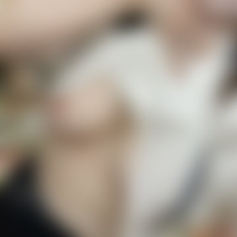 商談帰りにコン○ニに立ち寄ったついでにぽ○○○と...男性の店員に見られた気が...><