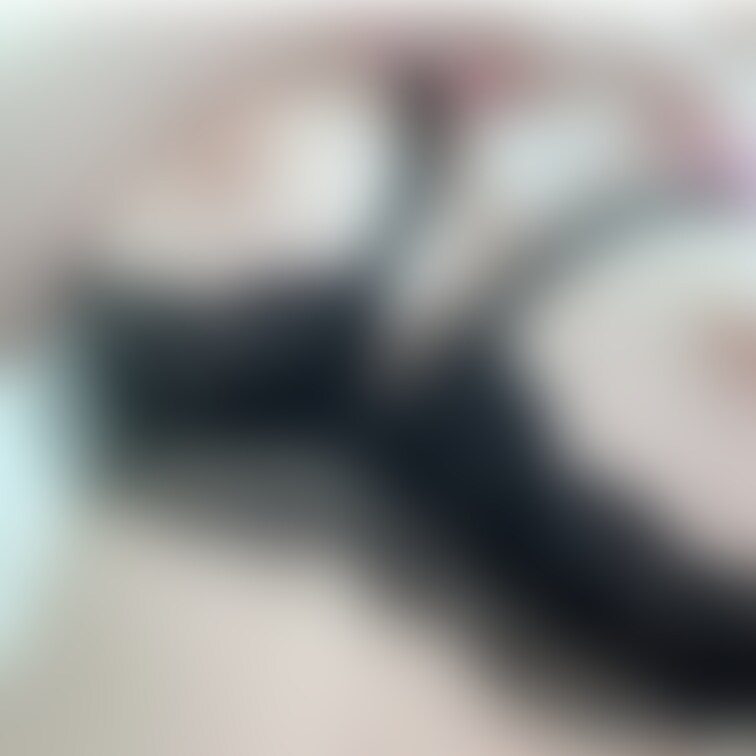 立ったまま電マちゃんでオナニー(*´д｀*)ﾊｧ//
昨日も沢山イッたのに(毎日火照るの//)