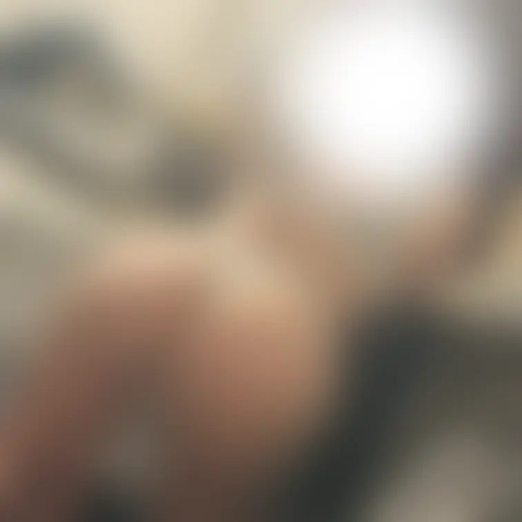 下着を脱がせた先に見えるものは、、、
「エロっ！」て思ったら❤️＆ブックマーク🔖で教えてね✨