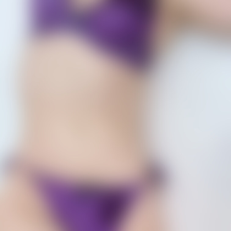 モデルのお仕事が決まったので宣伝用のお写真を撮ってもらいました。顔が写っているので少しカットしちゃったけど許してね。