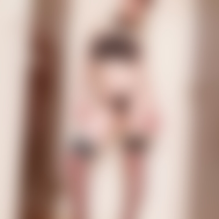 コスプレなんでもリクエストしてください🙇‍♀️💞
Amazonとかで買えるものだったら、すぐにポチります😊💞