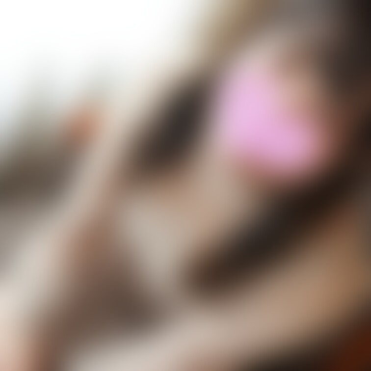小っちゃくて幼い見た目とは裏腹にエロすぎるデカ乳輪「Gカップ」の女子大生


小柄な体にアンバランスなGカップ！！