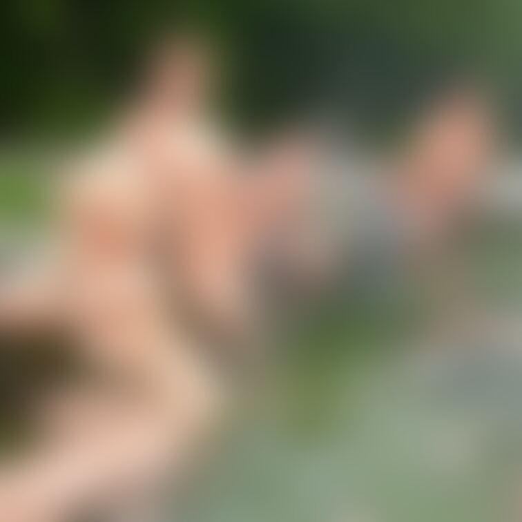 みんなで混浴は楽しいー♪♨️