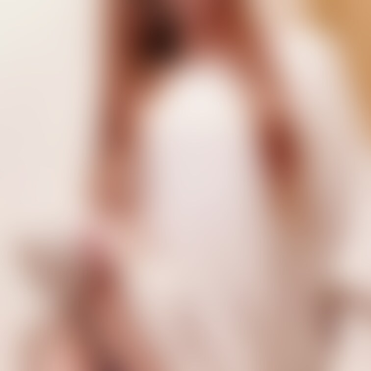 いつもはダボッとした服を着ていかにおっぱい無さそうに見えるかを争ってます