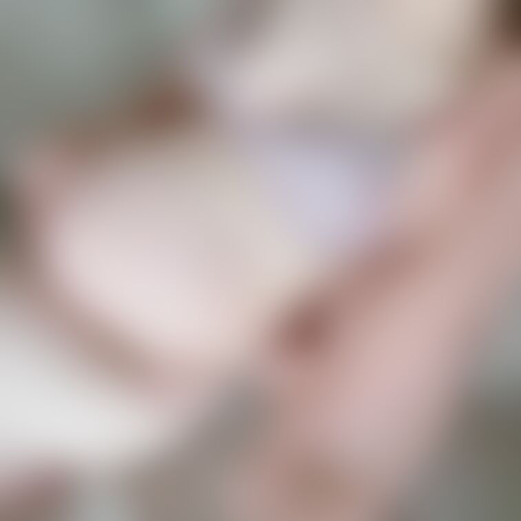 少しごろん🦭Tバックのショーツえっちかな？