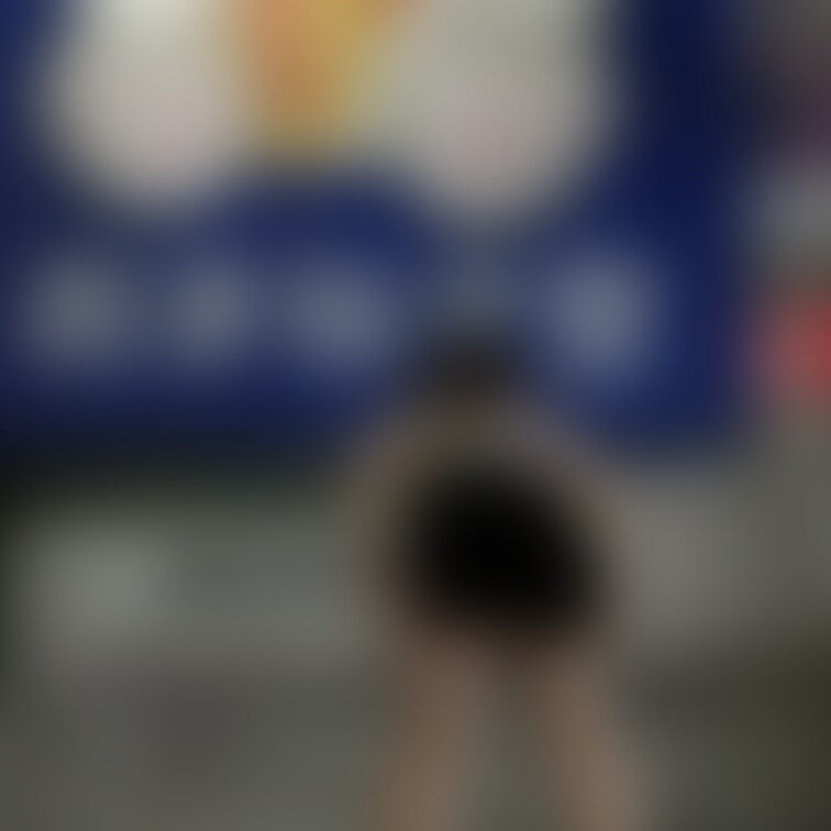 記念撮影
乳輪、乳首も出して。。。