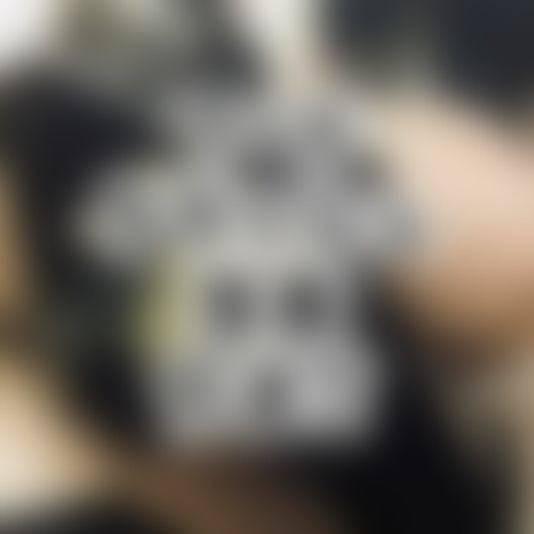 ブーツでのフードクラッシュの写真です。ぐっちゃぐちゃにしてあげるから、足についたのをそのまま食べなさい😊