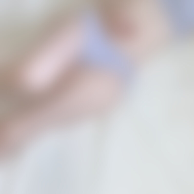 下着姿♡

このアングルで写真撮ってると、手首持って押さえつけられてキスされるの妄想しちゃう🥺