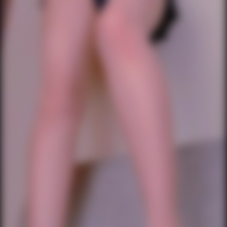 ハイヒールで足長効果…下アングルからの脚を堪能してくださいね❤笑

For those who have a leg