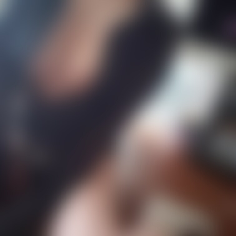生理前でおっぱいが敏感になっちゃってます
触って欲しいな。。。♡