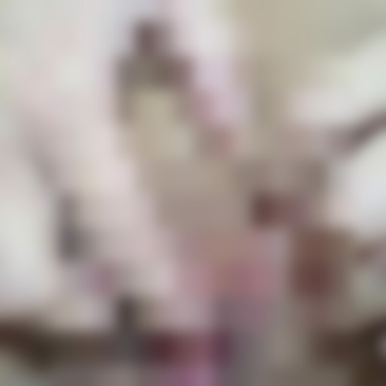 ○○○乳おっぱい＆パイパンおまんこに手マンです。