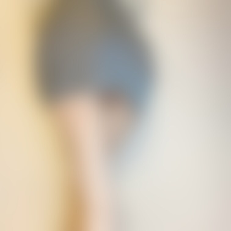 タイトミニスカートでパンチラからの、、、、💕