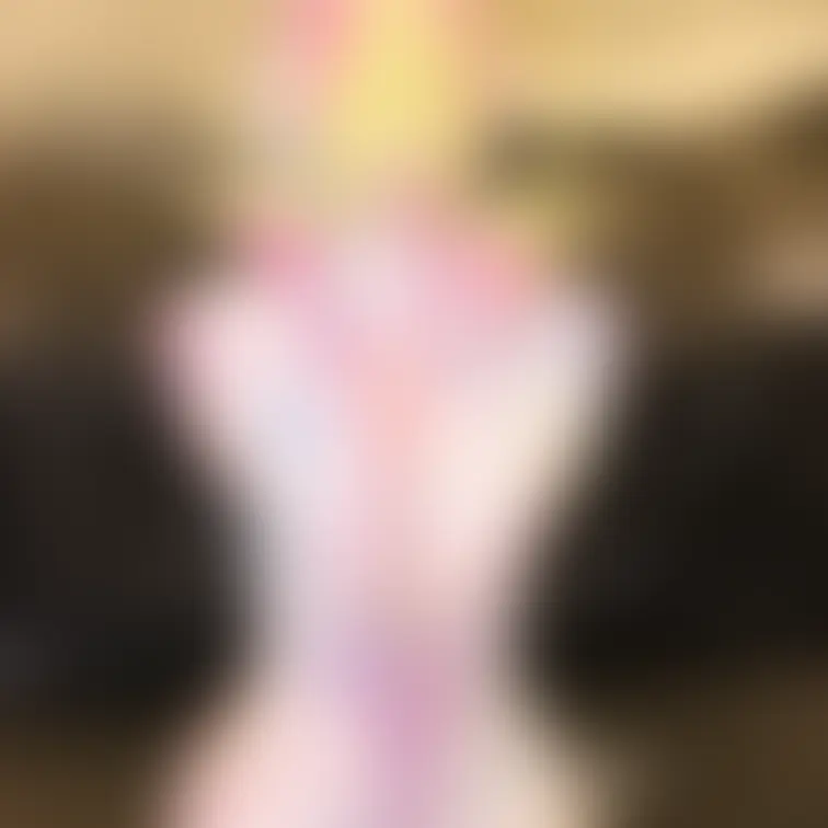 【金髪美女のペイントメッシー】
可愛い女の子がノリノリでペイントメッシーに挑戦してくれました!初めから白いペイントを