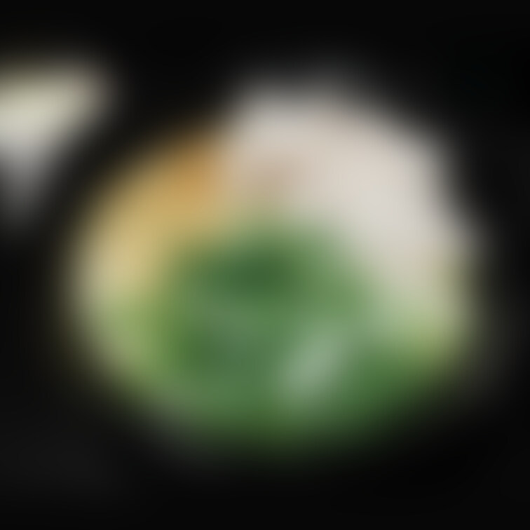 📢300円の贅沢📢

丸源カップ麺 200円💵

アツアツ🔥のお湯を注いで5分⏰
そのまま丼ぶりにドバーっ！✨