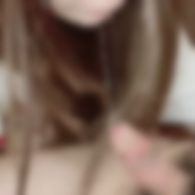 撮影されているのを知らなかったフェラチオ動画です😅
えっちなフォロワーさんが○○○していたので画質は悪いですが、素のあ