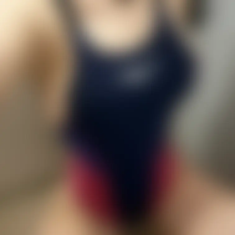 サークル練いっぱいしてるけど、足つかないとこ怖くて泳げませんᐡ. ̫ .ᐡわら