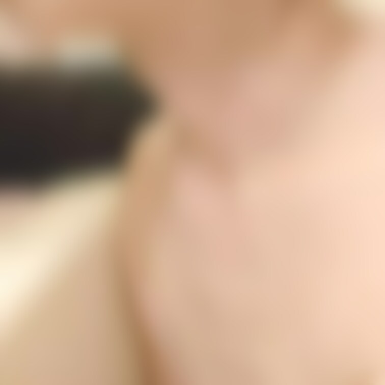 【リアルタイムの妻💕】
今日は○○○たちも起きており、妻のバスタイムにこっそり行くも、声が大きい！と怒られる❤️
まぁ妻