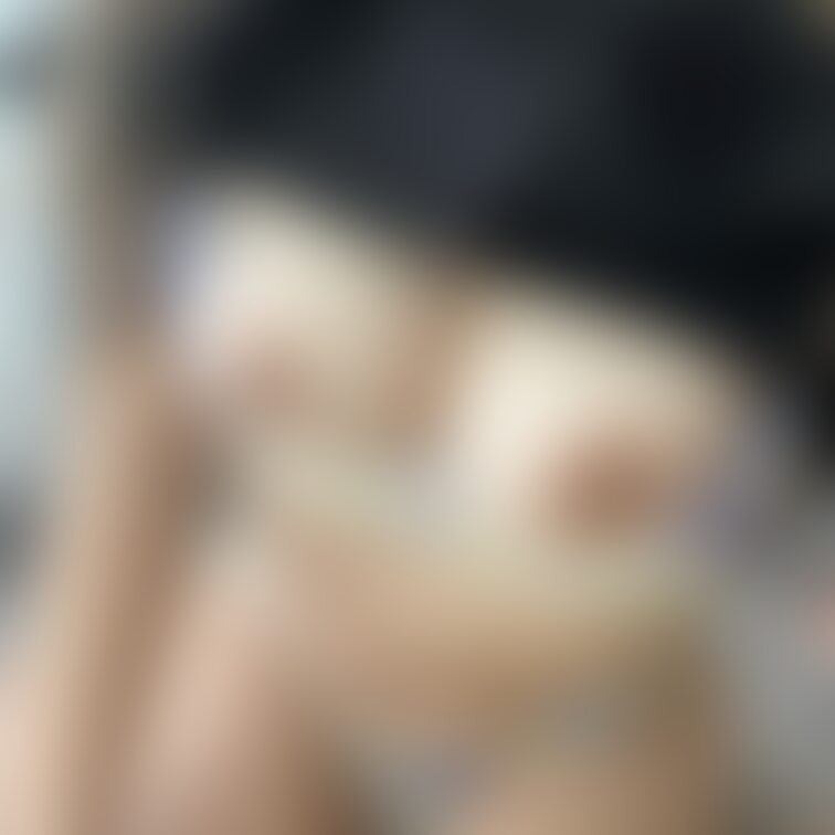 ドキドキ💓ブラから出したおっぱい画像特集💓
