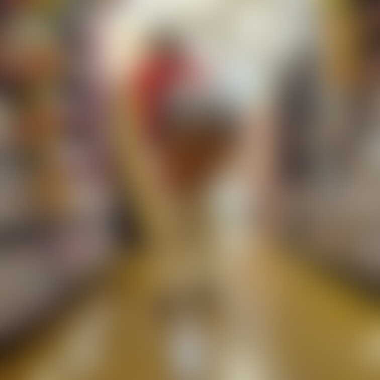 他の男性客が、いっぱい見に来てくれていたので、わざと尻出し・パンチラしちゃう悪熟女😝💕

あぁ〜ぁ〜声かけられたいな