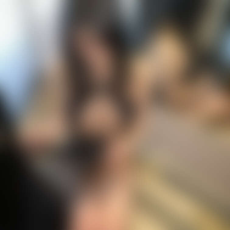 この服の着方が難しい…😳