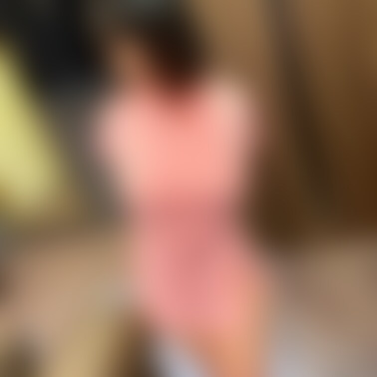🔴ころんコスプレ投票🔴
エントリーNo.①
🏥ナース🏥
コスプレ定番のナース。
こんなタイトで丈の短いナ