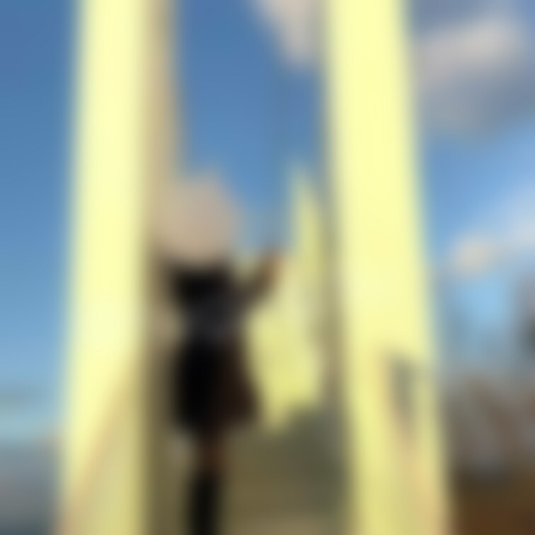 久しぶりにお昼露出してきました〜🤗🎶
いいお天気で最高の露出日和でした❣️

撮影してくれてる彼氏くんのすぐ側にカ