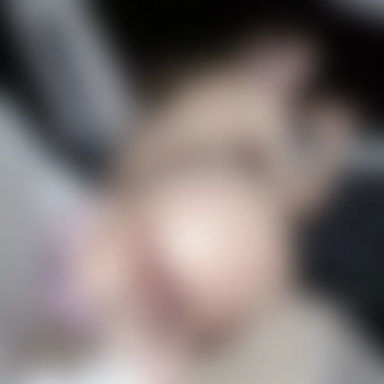 ファンから貰ったフェラアヘ顔の顔がプリントされたビキニを、恥ずかしながら着用してみましたっ。。👙💕
この動画好きな人っ