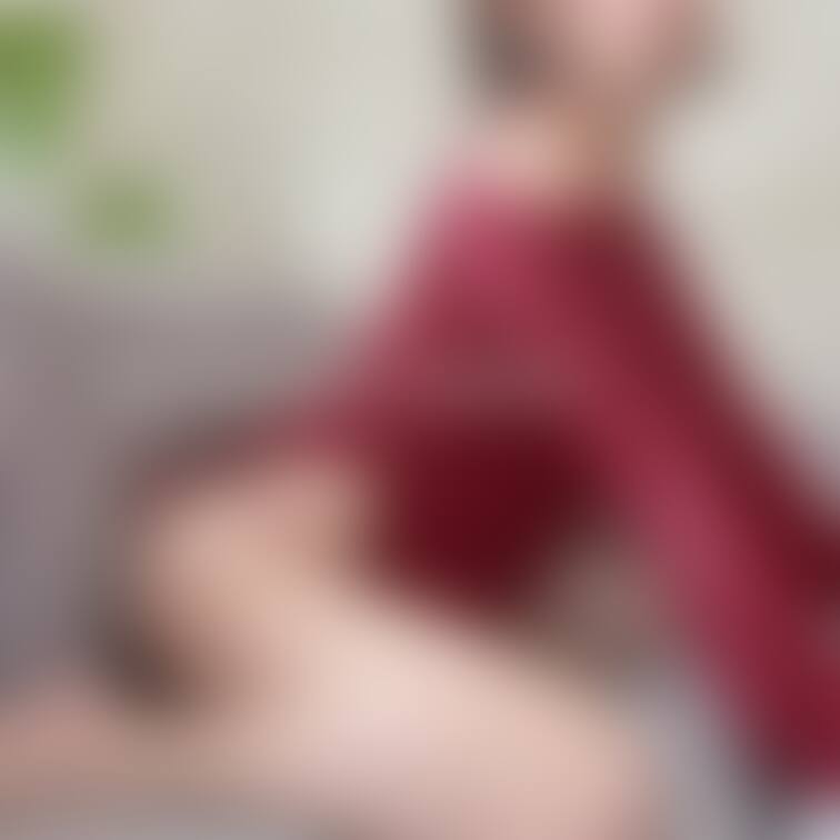 サイドがこういう感じのTバックって好き♡
みんなはどーう？

抜歯後で顔が腫れてるから過去の写真です。
治ったら