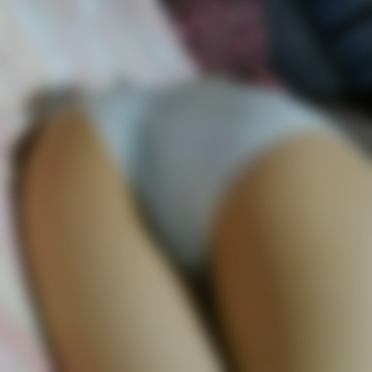 Myfansから知ってくれた方に向けて
一番のオススメ作品である
「りま　初めてのおなら」をＵＰします

思い切