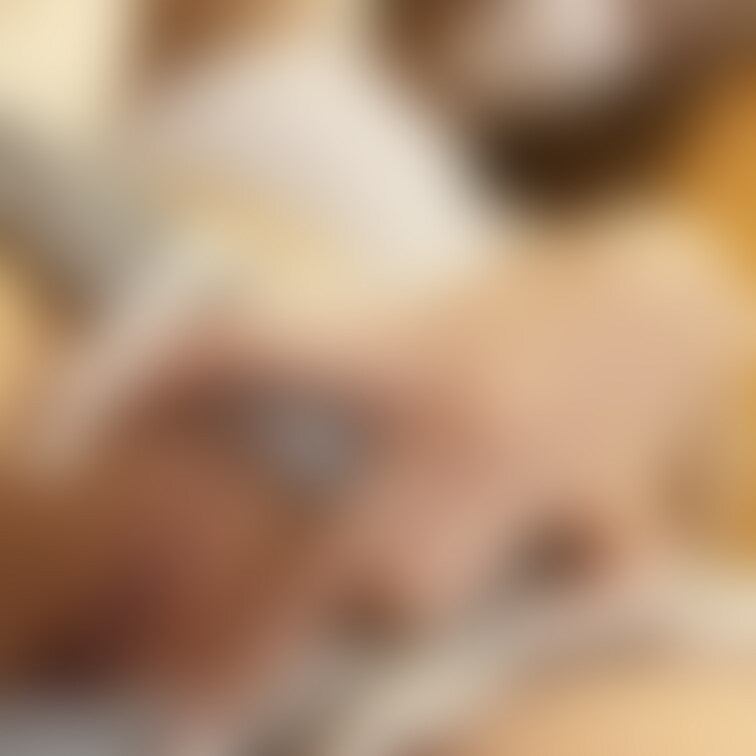ごめんなさい！
ちょっと写真に不備があって再投稿しました！
ナコだよん！❣️
［限］🔞廊下でコッソリ♡Hオナニー写