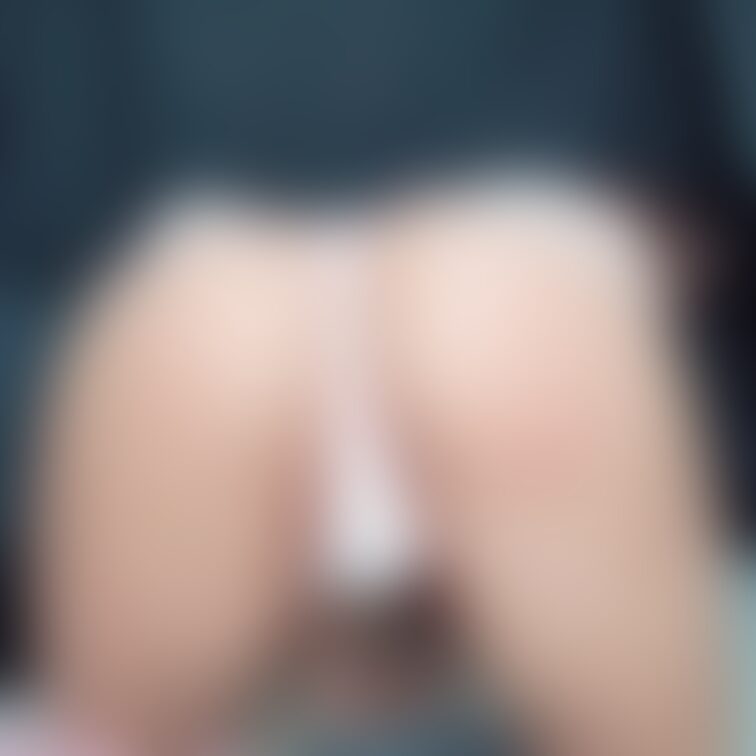 デカ尻写真4枚〜💕