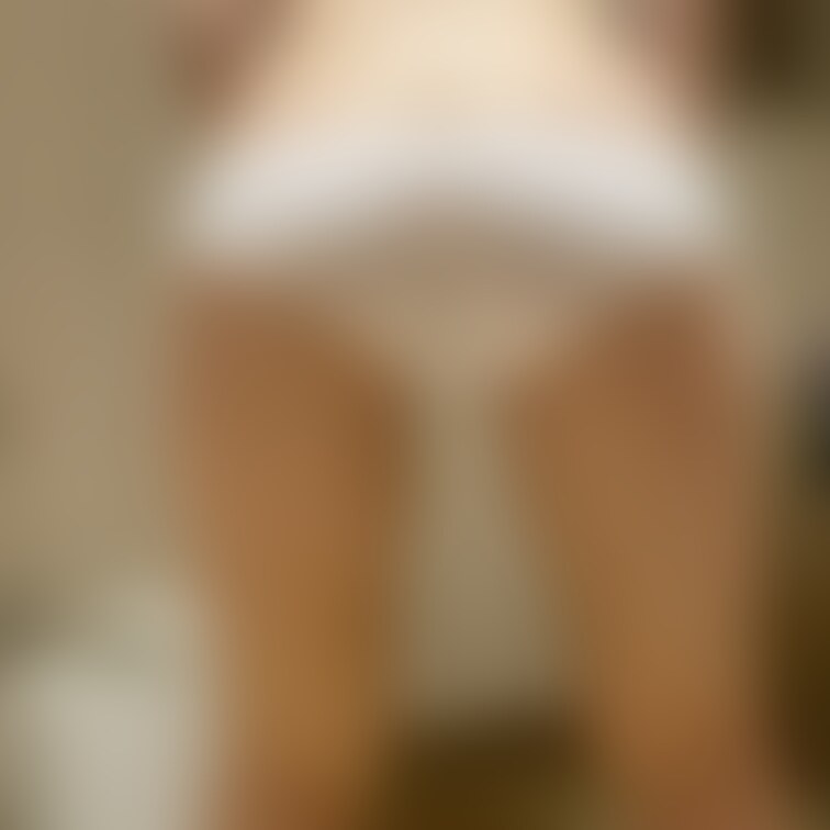 お漏らし。耐えきれずパンツの中に出しました。