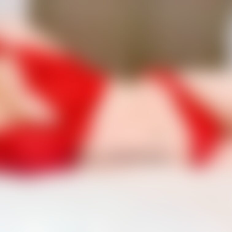 おはよ💕
今年は10月も暑いってほんと？
そのうち春と秋がなくなるね🥺

オナ動画もうちょっと待ってね💦
バタ